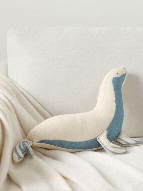 Pottery Barn Simon The Seal 🦭 Pillow BNWT SO CUTE!